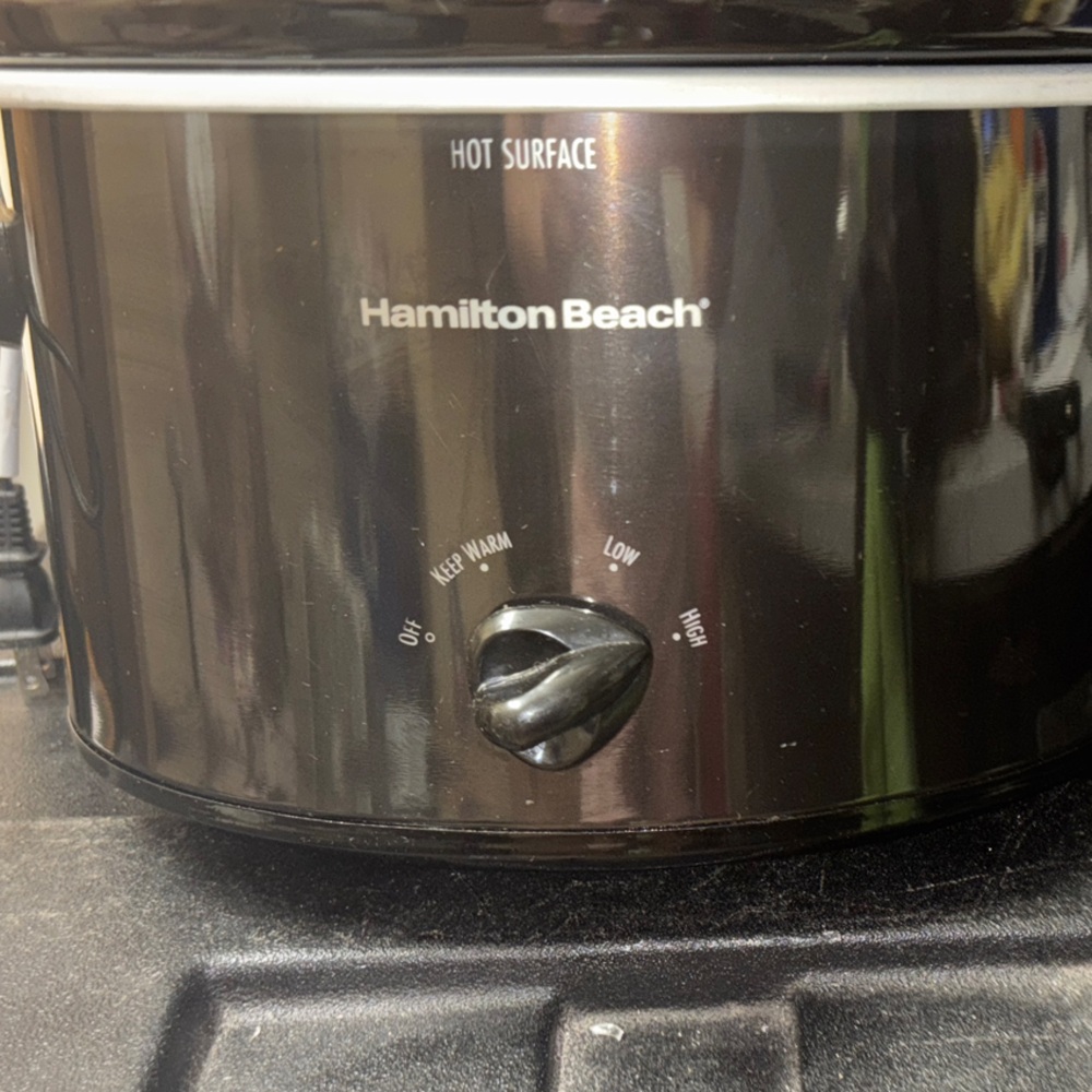 EUC Hamilton Beach Black Slow Cooker